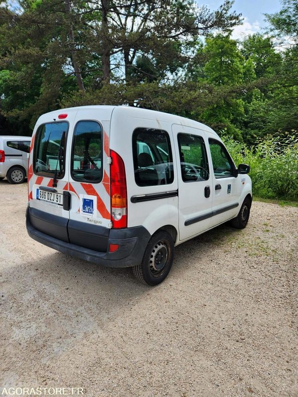 RENAULT KANGOO 1.1 ESSENCE 5 places - Väike kaubik: pilt 3 RENAULT KANGOO 1.1 ESSENCE 5 places - Väike kaubik: pilt 3