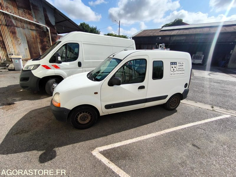 RENAULT KANGOO 122148 kms 2001 - Väike kaubik: pilt 2 RENAULT KANGOO 122148 kms 2001 - Väike kaubik: pilt 2