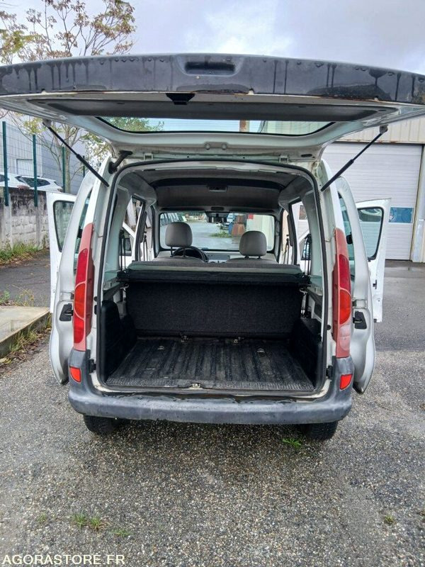 RENAULT KANGOO - 2002 - 115401km - Väike kaubik: pilt 5 RENAULT KANGOO - 2002 - 115401km - Väike kaubik: pilt 5