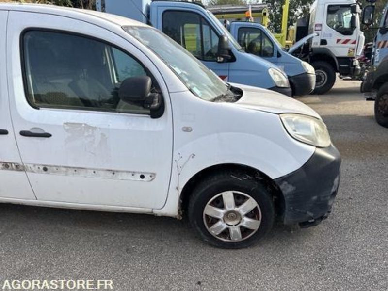 RENAULT KANGOO - 2013 - 228969KM - CW565ZG - Väike kaubik: pilt 3 RENAULT KANGOO - 2013 - 228969KM - CW565ZG - Väike kaubik: pilt 3
