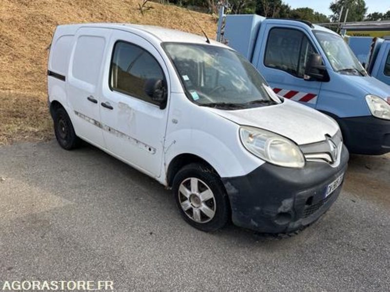 RENAULT KANGOO - 2013 - 228969KM - CW565ZG - Väike kaubik: pilt 2 RENAULT KANGOO - 2013 - 228969KM - CW565ZG - Väike kaubik: pilt 2