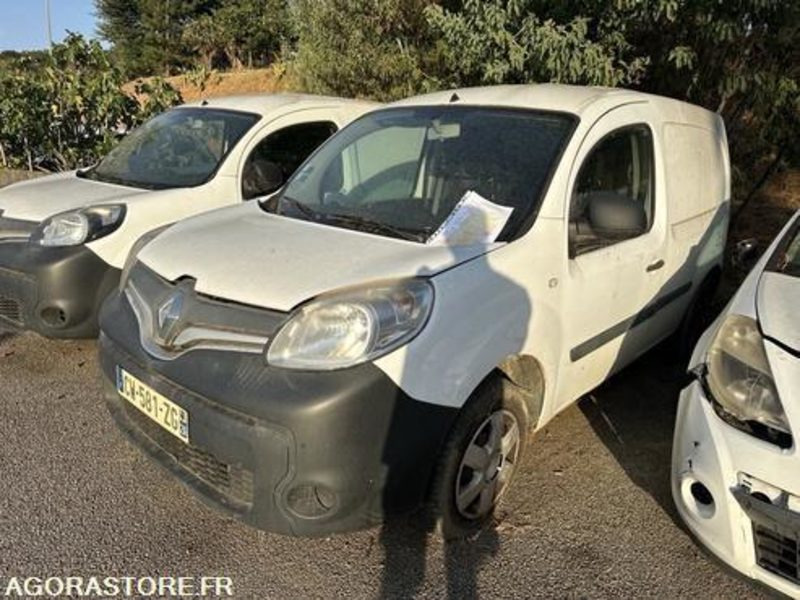 RENAULT KANGOO - 2013 - 240380km - CW581ZG - Väike kaubik: pilt 2 RENAULT KANGOO - 2013 - 240380km - CW581ZG - Väike kaubik: pilt 2