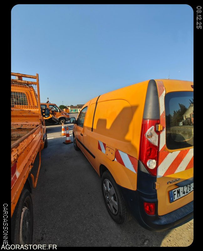 RENAULT KANGOO FM-428-JQ - 2008 - 195935 KM moteur tournant - Väike kaubik: pilt 3 RENAULT KANGOO FM-428-JQ - 2008 - 195935 KM moteur tournant - Väike kaubik: pilt 3