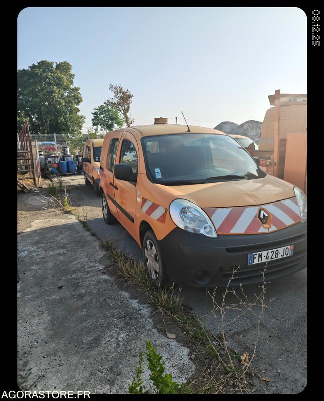 RENAULT KANGOO FM-428-JQ - 2008 - 195935 KM moteur tournant - Väike kaubik: pilt 1 RENAULT KANGOO FM-428-JQ - 2008 - 195935 KM moteur tournant - Väike kaubik: pilt 1