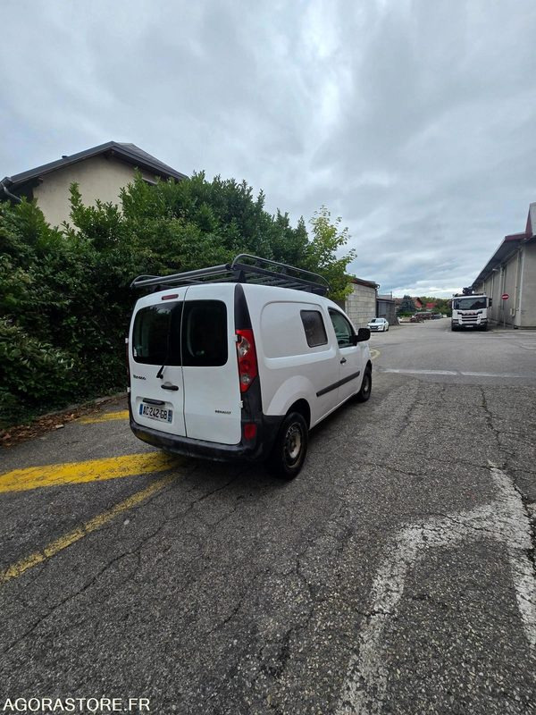 RENAULT KANGOO - Väike kaubik: pilt 1 RENAULT KANGOO - Väike kaubik: pilt 1