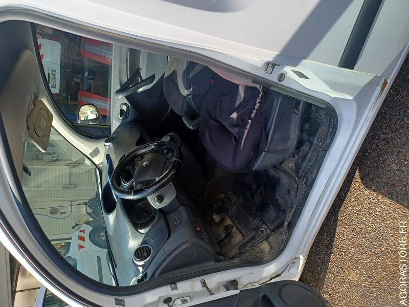 RENAULT KANGOO / REF SCP : 957 - Kaubik: pilt 4 RENAULT KANGOO / REF SCP : 957 - Kaubik: pilt 4