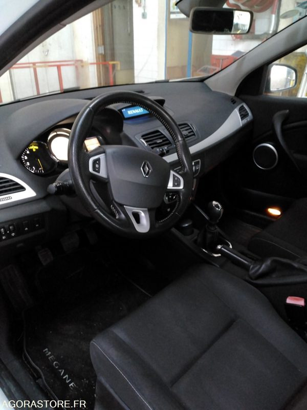 RENAULT MEGANE DIESEL - Auto: pilt 5 RENAULT MEGANE DIESEL - Auto: pilt 5