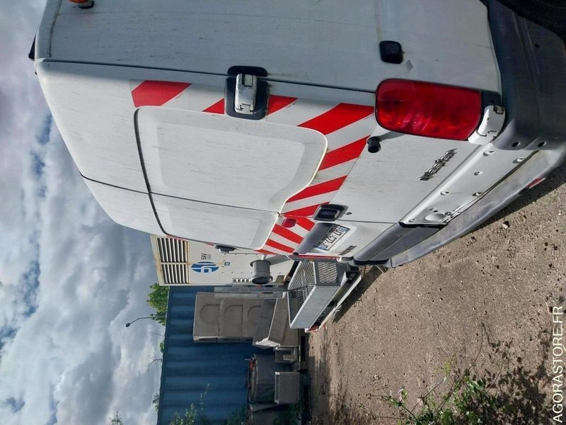 RENAULT Master ITV Hydrovideo 2003 220000Km Roulant Sans Groupe électrogène - Kaubik: pilt 4 RENAULT Master ITV Hydrovideo 2003 220000Km Roulant Sans Groupe électrogène - Kaubik: pilt 4