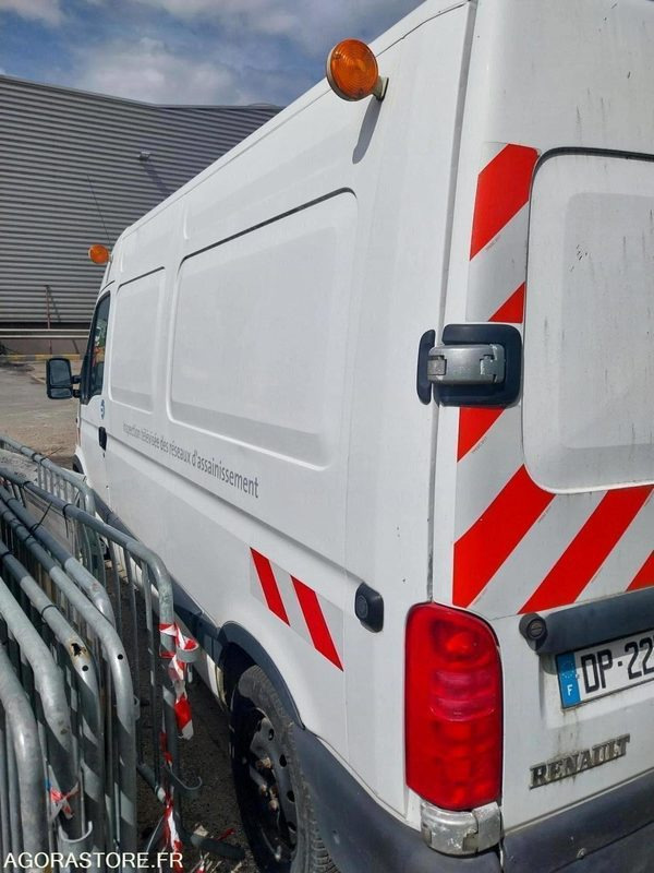 RENAULT Master ITV Hydrovideo 2003 220000Km Roulant Sans Groupe électrogène - Kaubik: pilt 5 RENAULT Master ITV Hydrovideo 2003 220000Km Roulant Sans Groupe électrogène - Kaubik: pilt 5