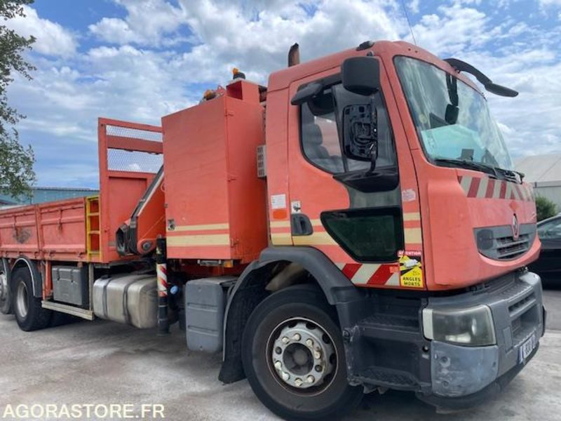 RENAULT PREMIUM LANDER 430.26 - PLATEAU GRUE - GRUE FASSI F150 + RADIO - 2011 - Madelveok/ Platvormveok, Kraanaga veoauto: pilt 2 RENAULT PREMIUM LANDER 430.26 - PLATEAU GRUE - GRUE FASSI F150 + RADIO - 2011 - Madelveok/ Platvormveok, Kraanaga veoauto: pilt 2
