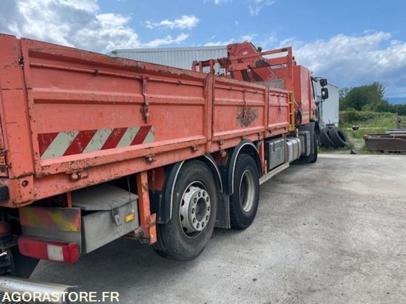 RENAULT PREMIUM LANDER 430.26 - PLATEAU GRUE - GRUE FASSI F150 + RADIO - 2011 - Madelveok/ Platvormveok, Kraanaga veoauto: pilt 4 RENAULT PREMIUM LANDER 430.26 - PLATEAU GRUE - GRUE FASSI F150 + RADIO - 2011 - Madelveok/ Platvormveok, Kraanaga veoauto: pilt 4
