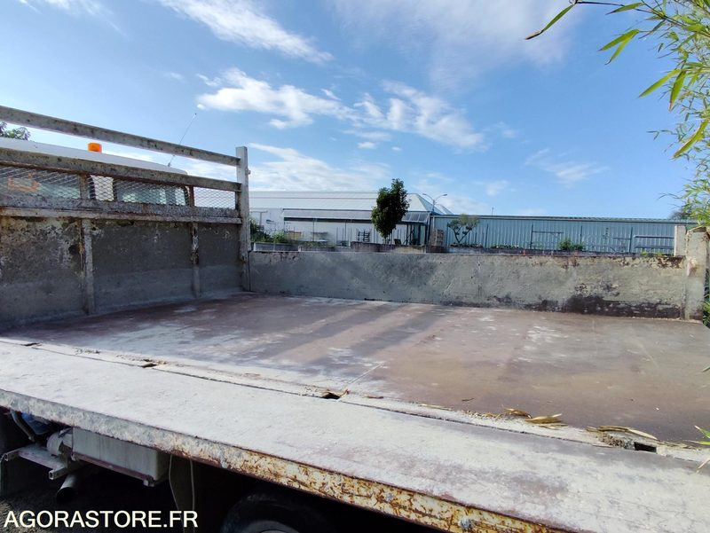 RENAULT S120 CAMION BENNE 1994 144 599 KMS BON ETAT liising RENAULT S120 CAMION BENNE 1994 144 599 KMS BON ETAT: pilt 14 RENAULT S120 CAMION BENNE 1994 144 599 KMS BON ETAT liising RENAULT S120 CAMION BENNE 1994 144 599 KMS BON ETAT: pilt 14