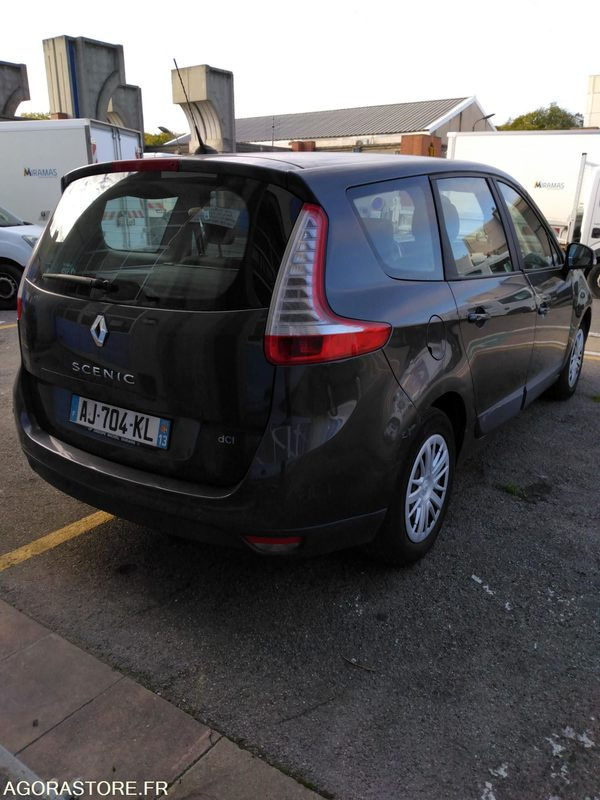 RENAULT SCENIC 1.9 DIESEL - Auto: pilt 2 RENAULT SCENIC 1.9 DIESEL - Auto: pilt 2