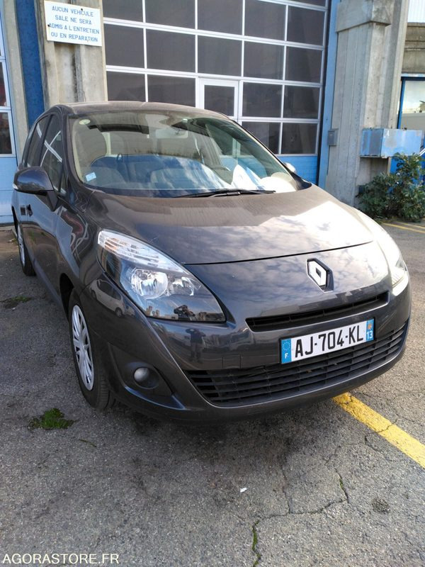 RENAULT SCENIC 1.9 DIESEL - Auto: pilt 1 RENAULT SCENIC 1.9 DIESEL - Auto: pilt 1