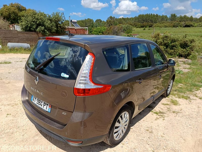 RENAULT SCENIC - 2010 - 138500KMS - Auto: pilt 3 RENAULT SCENIC - 2010 - 138500KMS - Auto: pilt 3
