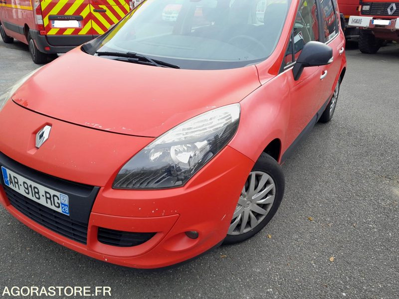 RENAULT SCENIC - Auto: pilt 2 RENAULT SCENIC - Auto: pilt 2