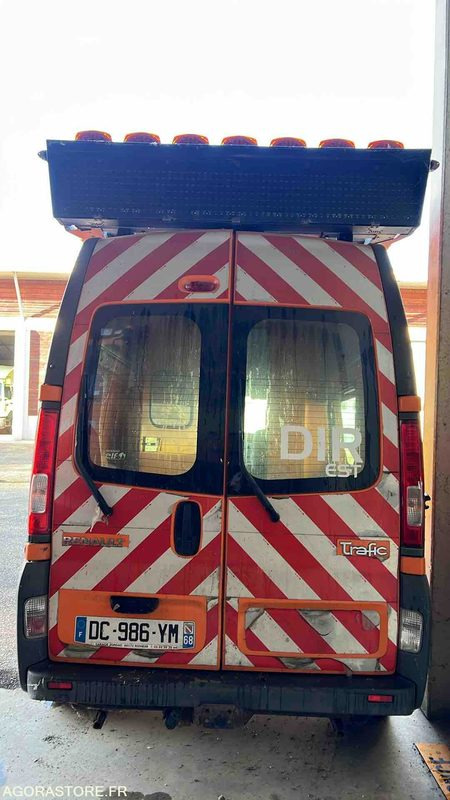 RENAULT TRAFIC - 2014 - 439000 KM - DC986YM - Kaubik: pilt 2 RENAULT TRAFIC - 2014 - 439000 KM - DC986YM - Kaubik: pilt 2