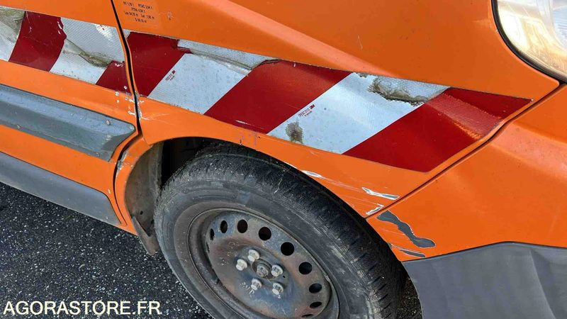 RENAULT TRAFIC - 2014 - 439000 KM - DC986YM - Kaubik: pilt 5 RENAULT TRAFIC - 2014 - 439000 KM - DC986YM - Kaubik: pilt 5