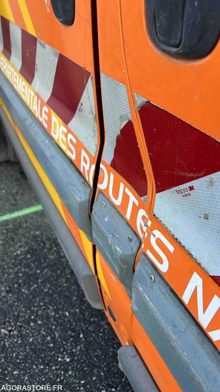 RENAULT TRAFIC - 2014 - 439000 KM - DC986YM - Kaubik: pilt 4 RENAULT TRAFIC - 2014 - 439000 KM - DC986YM - Kaubik: pilt 4