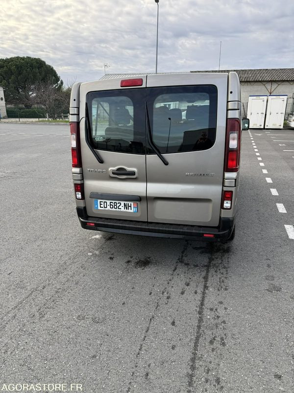 RENAULT TRAFIC - 2016 - 229166km - ED-682-NH - Väikebuss, Mikrobuss: pilt 4 RENAULT TRAFIC - 2016 - 229166km - ED-682-NH - Väikebuss, Mikrobuss: pilt 4