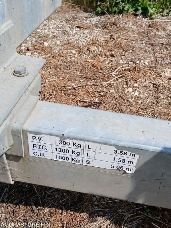 Remorque PORTE ROULEAU HUBIERE - Platvormhaagis/ Madelhaagis: pilt 4 Remorque PORTE ROULEAU HUBIERE - Platvormhaagis/ Madelhaagis: pilt 4