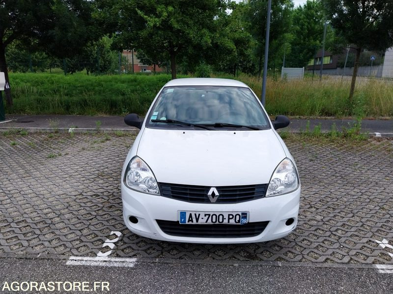Renault Clio 2010 de 82 391 kms (AV-700-PQ) - Auto: pilt 1 Renault Clio 2010 de 82 391 kms (AV-700-PQ) - Auto: pilt 1