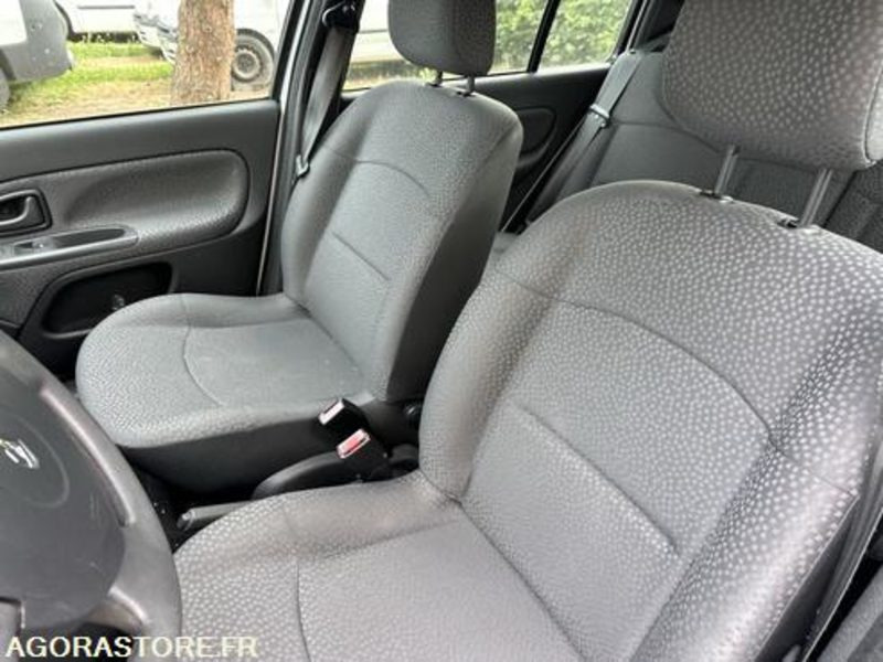 Auto Renault Clio - 488BPT57: pilt 9