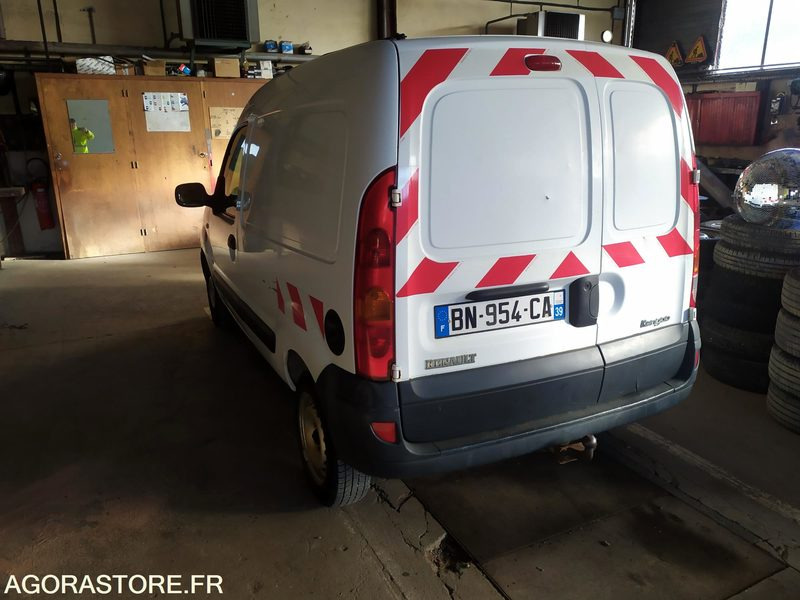 Renault KANGOO DCI 198610kms 2006 - Väike kaubik: pilt 3 Renault KANGOO DCI 198610kms 2006 - Väike kaubik: pilt 3