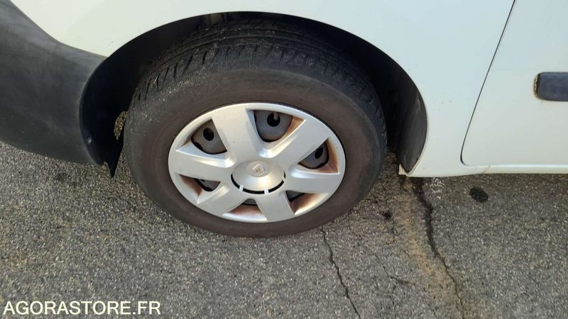 Renault Kangoo - 2011 - 83647kms - BE077EM - Väike kaubik: pilt 4 Renault Kangoo - 2011 - 83647kms - BE077EM - Väike kaubik: pilt 4