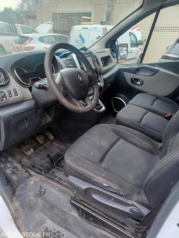 Renault Kangoo - 2014 - 175000kms - DK-315-EV - Väike kaubik: pilt 3 Renault Kangoo - 2014 - 175000kms - DK-315-EV - Väike kaubik: pilt 3