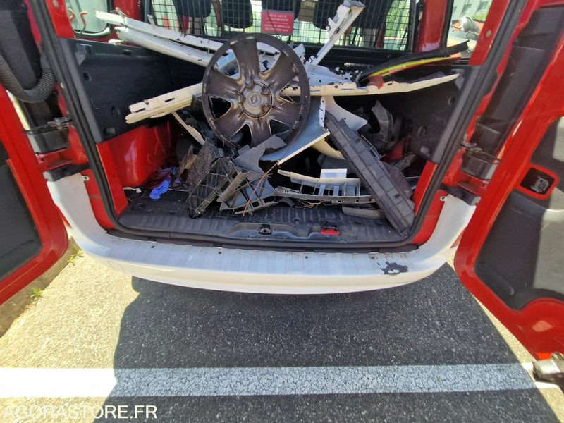 Auto Renault Kangoo - CG679VM: pilt 14