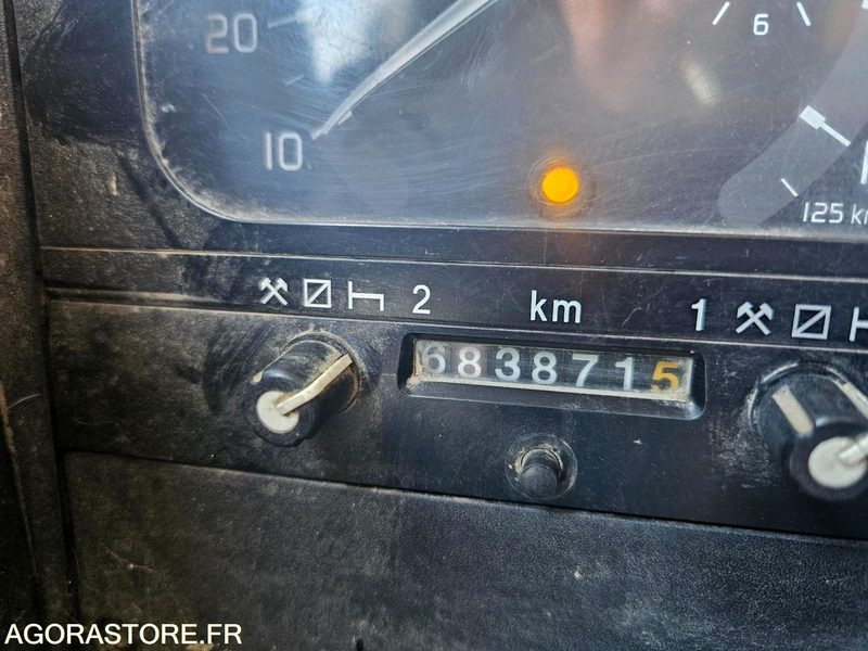 Renault Magnum 6x4 porteur ampliroll essieux relevables - Konkstõstukiga veoauto: pilt 5 Renault Magnum 6x4 porteur ampliroll essieux relevables - Konkstõstukiga veoauto: pilt 5