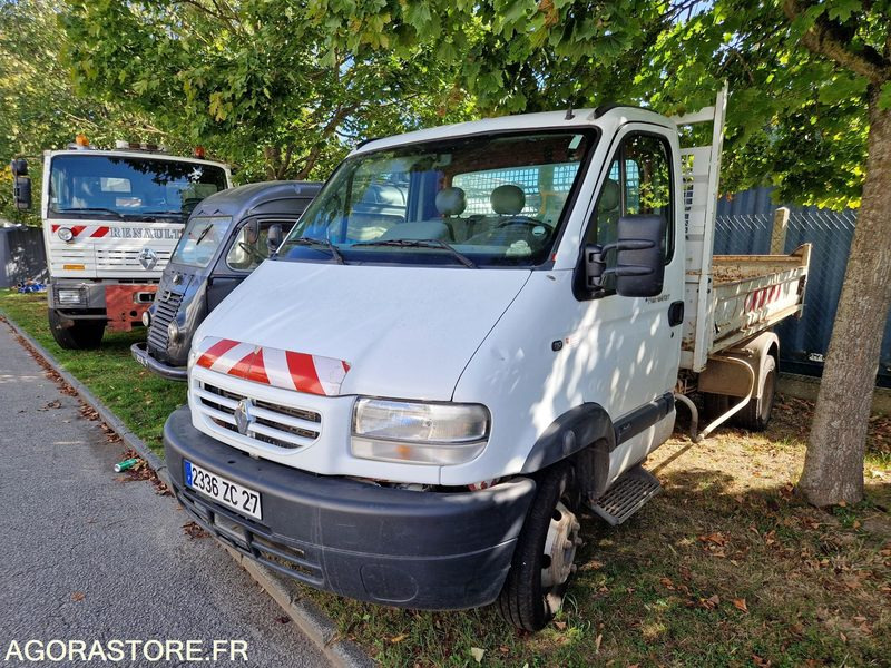 Renault Mascott - 2002 - 220278 -2336ZC27 - Tarbesõiduk kallur: pilt 1 Renault Mascott - 2002 - 220278 -2336ZC27 - Tarbesõiduk kallur: pilt 1