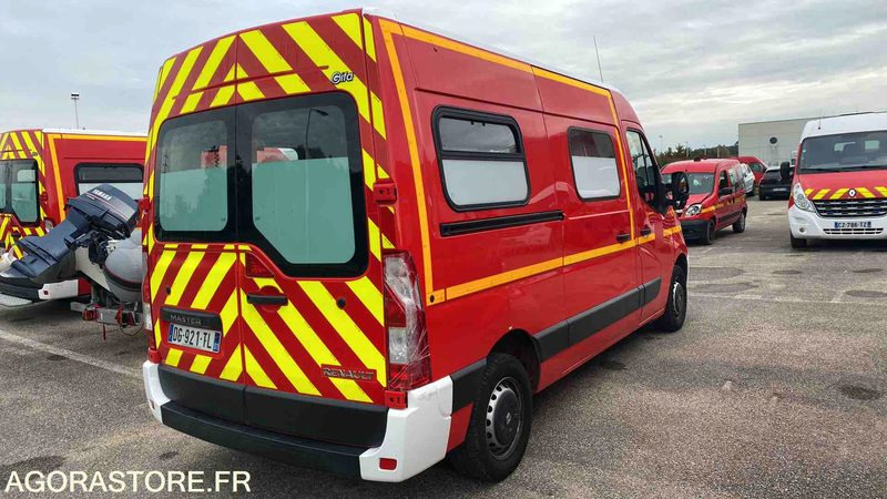 Renault Master III dci 125 - 18/06/2014 - Kiirabiauto: pilt 3 Renault Master III dci 125 - 18/06/2014 - Kiirabiauto: pilt 3