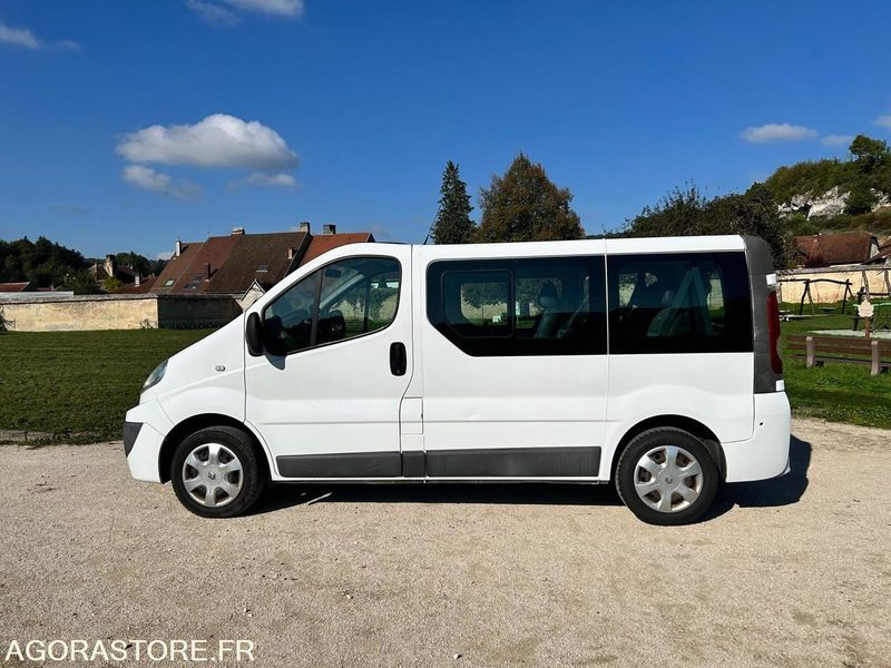 Renault Trafic 2 - 2010 - 141000 kms - Väikebuss, Mikrobuss: pilt 3 Renault Trafic 2 - 2010 - 141000 kms - Väikebuss, Mikrobuss: pilt 3