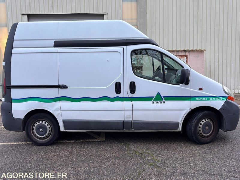 Renault Trafic - 2006 - 52813km - Kaubik: pilt 2 Renault Trafic - 2006 - 52813km - Kaubik: pilt 2
