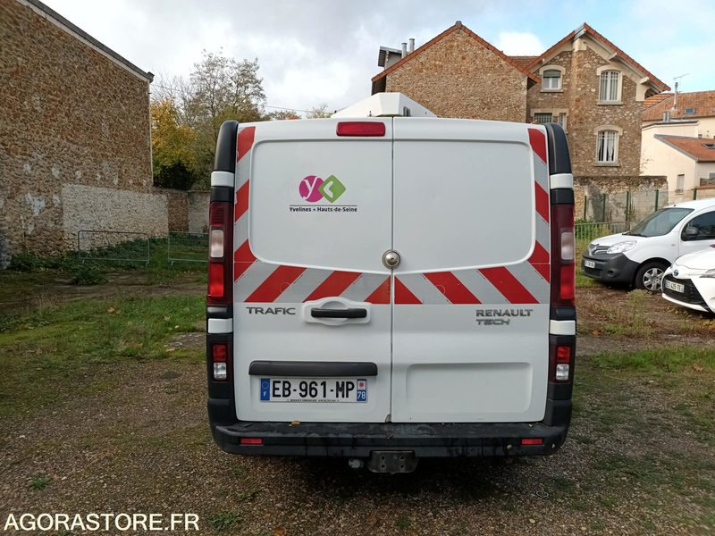 Kaubik Renault Trafic - 255439 kms - 2016: pilt 6 Kaubik Renault Trafic - 255439 kms - 2016: pilt 6