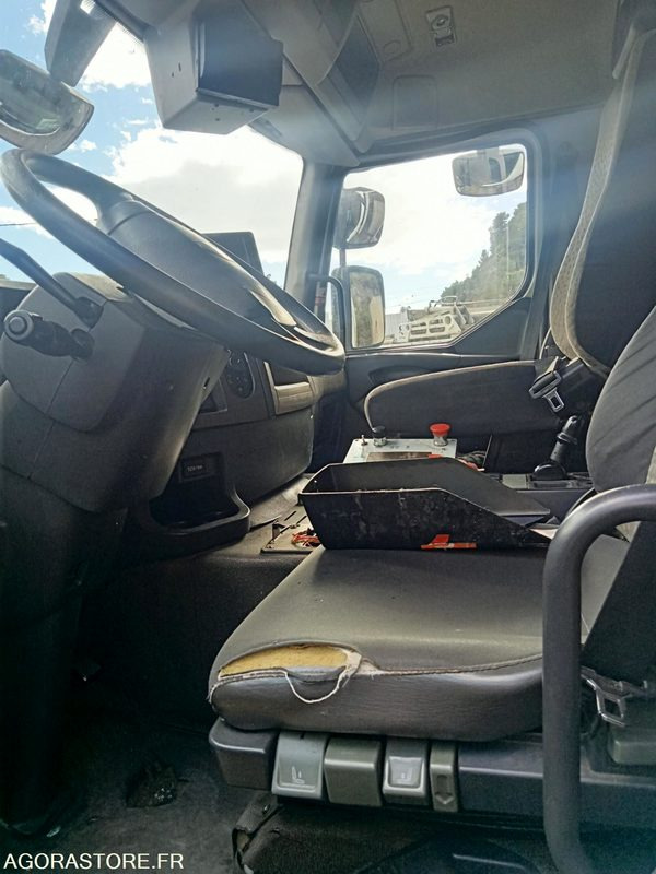 Renault Véhicule Industriel - Premium 280 - Prügiauto: pilt 4 Renault Véhicule Industriel - Premium 280 - Prügiauto: pilt 4