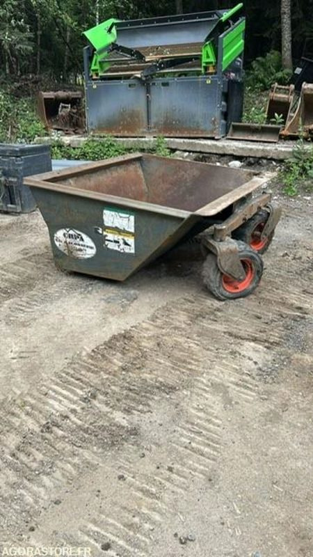 SKID JCB T190 2007 1150 HRS AVEC GODETS, FOURCHE ET TOMBEREAU - Laadur: pilt 5 SKID JCB T190 2007 1150 HRS AVEC GODETS, FOURCHE ET TOMBEREAU - Laadur: pilt 5