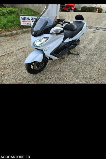 SUZUKI BURGMAN 650 CM3 EXECUTIVE - 2017 - 22 500km - Mootorratas: pilt 2 SUZUKI BURGMAN 650 CM3 EXECUTIVE - 2017 - 22 500km - Mootorratas: pilt 2
