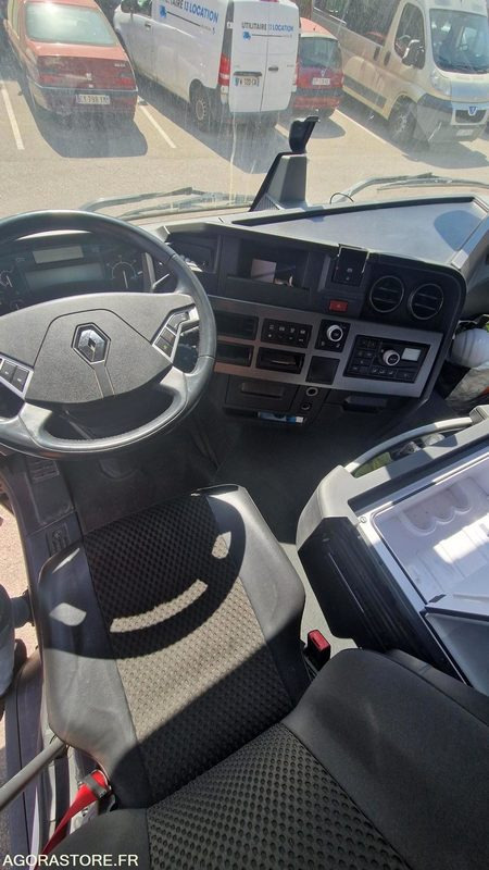 RENAULT T460 TRACTEUR ROUTIER - 2016 - 368716km - Sadulveok: pilt 5 RENAULT T460 TRACTEUR ROUTIER - 2016 - 368716km - Sadulveok: pilt 5