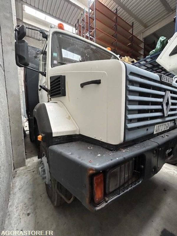 RENAULT TRACTEUR C290 4X4 110KM/H 282500 KM - Sadulveok: pilt 3 RENAULT TRACTEUR C290 4X4 110KM/H 282500 KM - Sadulveok: pilt 3