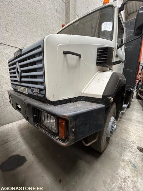 RENAULT TRACTEUR C290 4X4 110KM/H 282500 KM - Sadulveok: pilt 4 RENAULT TRACTEUR C290 4X4 110KM/H 282500 KM - Sadulveok: pilt 4