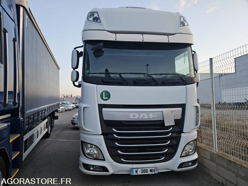 TRACTEUR DAF XF 510 XL - 2016 - 447120km - TRES BON ETAT - Sadulveok: pilt 4 TRACTEUR DAF XF 510 XL - 2016 - 447120km - TRES BON ETAT - Sadulveok: pilt 4