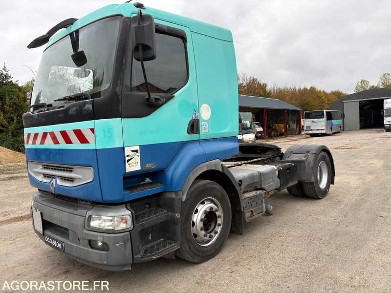 TRACTEUR RENAULT 420 DCI - Sadulveok: pilt 4 TRACTEUR RENAULT 420 DCI - Sadulveok: pilt 4