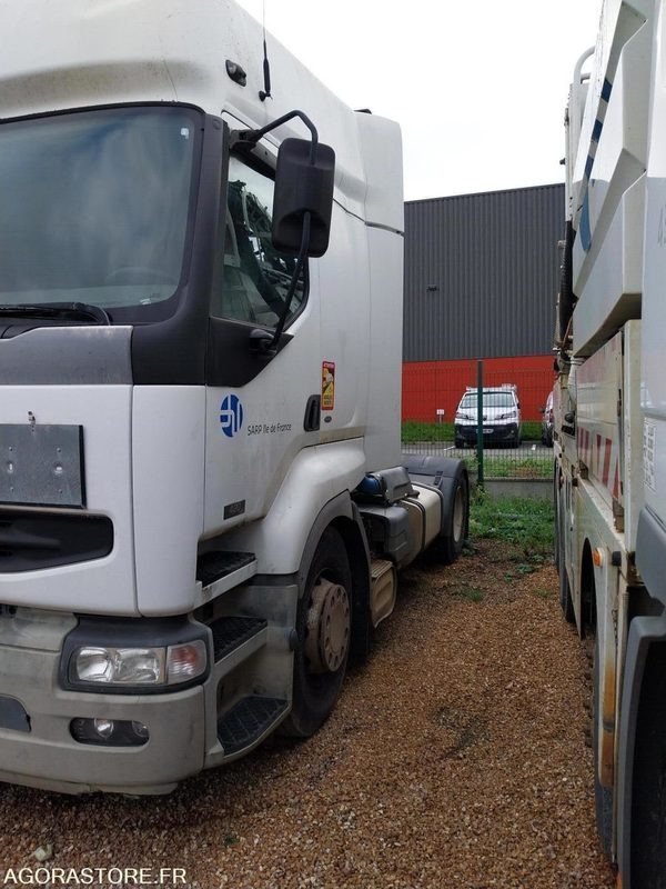 Tracteur RENAULT 420 ADR avec pompe 2002 (544000Km) Roulant EXPORT UNIQUEMENT - Sadulveok: pilt 2 Tracteur RENAULT 420 ADR avec pompe 2002 (544000Km) Roulant EXPORT UNIQUEMENT - Sadulveok: pilt 2