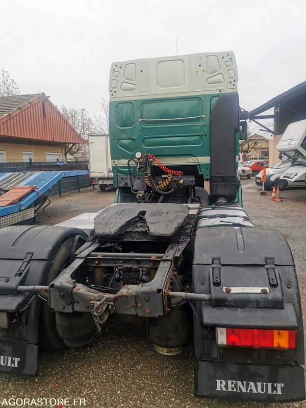 Tracteur - Renault - 420 dci - 2005 - 620000km - Sadulveok: pilt 2 Tracteur - Renault - 420 dci - 2005 - 620000km - Sadulveok: pilt 2