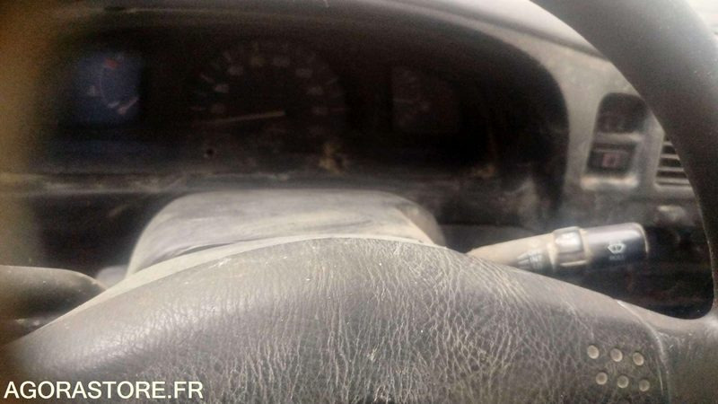 TOYOTA HILUX - 225000KM - 2003 - Tarbesõiduk kallur: pilt 5 TOYOTA HILUX - 225000KM - 2003 - Tarbesõiduk kallur: pilt 5