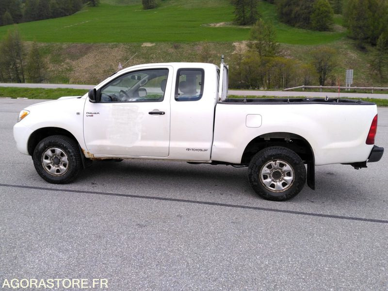 TOYOTA HILUX - Tarbesõiduk kallur: pilt 4 TOYOTA HILUX - Tarbesõiduk kallur: pilt 4