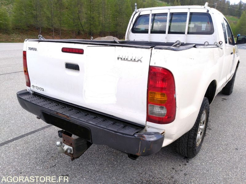TOYOTA HILUX - Tarbesõiduk kallur: pilt 2 TOYOTA HILUX - Tarbesõiduk kallur: pilt 2